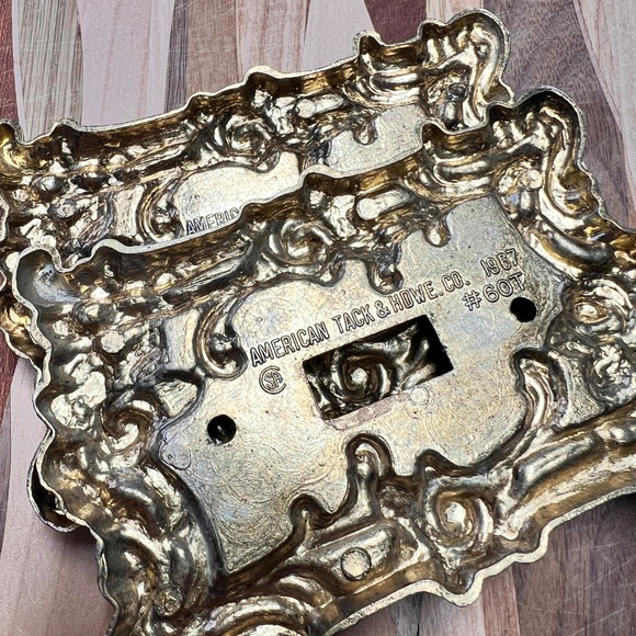 Vintage American Tack & Howe Floral Brass Light Switch Covers - Picture 5 of 5